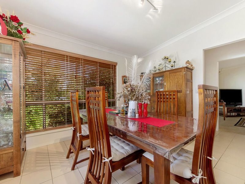 Photo - 14 Rangeview Court, Burleigh Waters QLD 4220 - Image 7