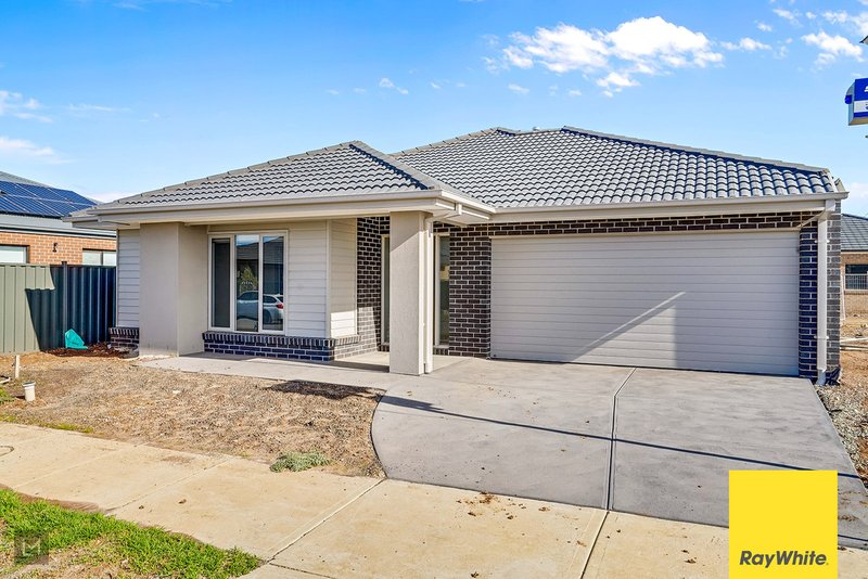 Photo - 14 Rathdowne Road, Werribee VIC 3030 - Image 2