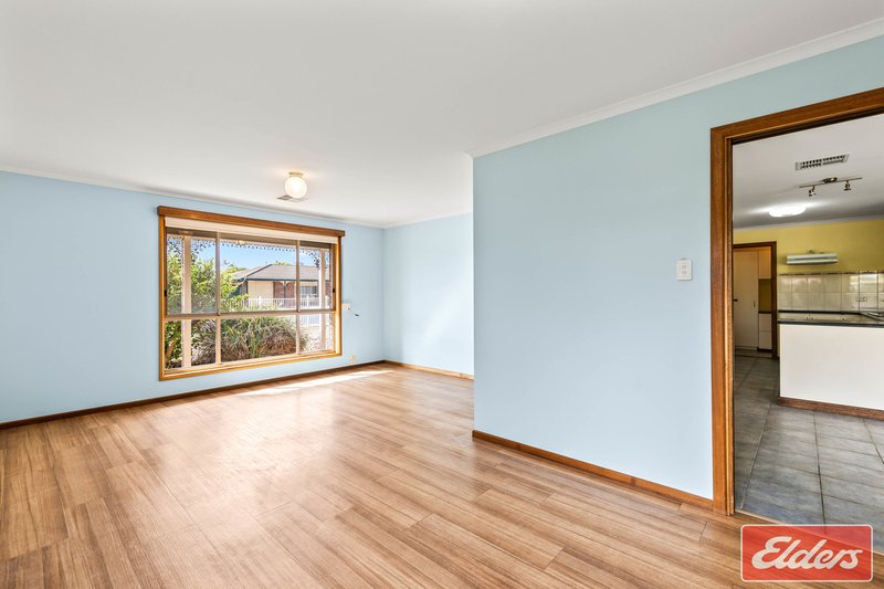 Photo - 14 Rau Avenue, Evanston SA 5116 - Image 11