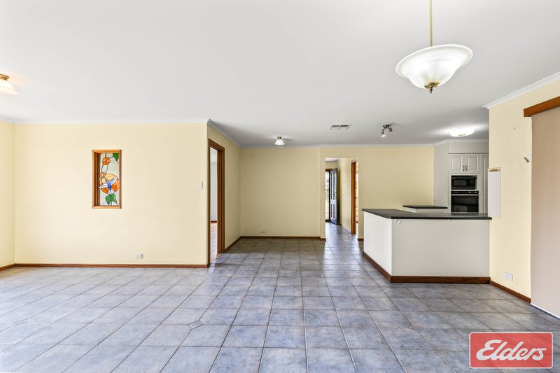 Photo - 14 Rau Avenue, Evanston SA 5116 - Image 12