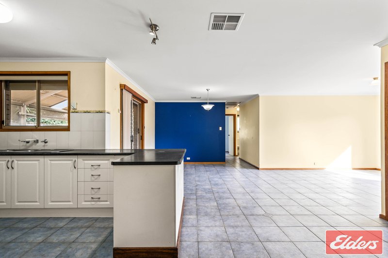 Photo - 14 Rau Avenue, Evanston SA 5116 - Image 17