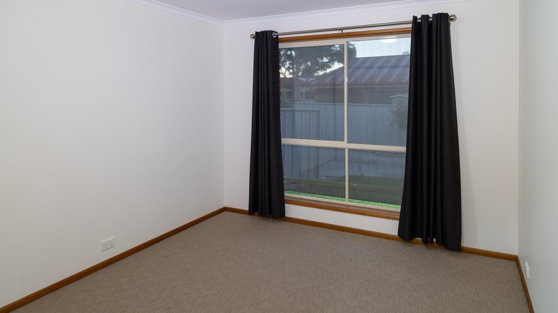 Photo - 1/4 Raven Court, West Wodonga VIC 3690 - Image 8