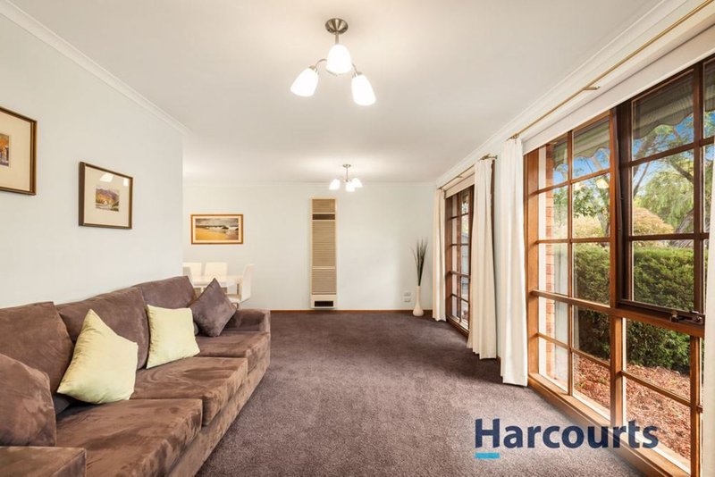 Photo - 14 Rebecca Court, Wantirna South VIC 3152 - Image 6