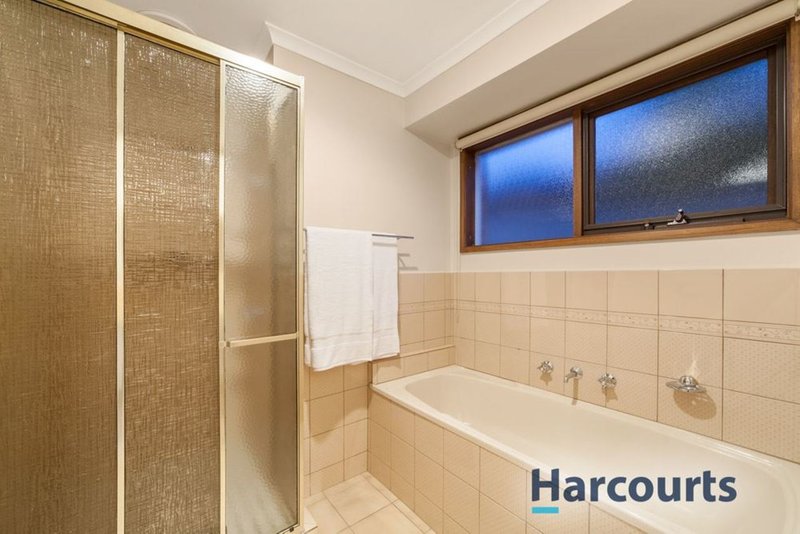 Photo - 14 Rebecca Court, Wantirna South VIC 3152 - Image 8