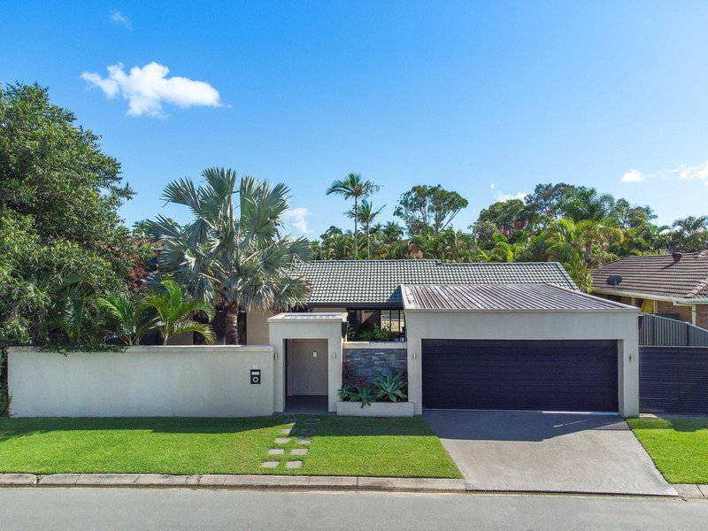 14 Redleaf Court, Burleigh Waters QLD 4220