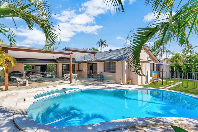 Photo - 14 Redleaf Court, Burleigh Waters QLD 4220 - Image 2