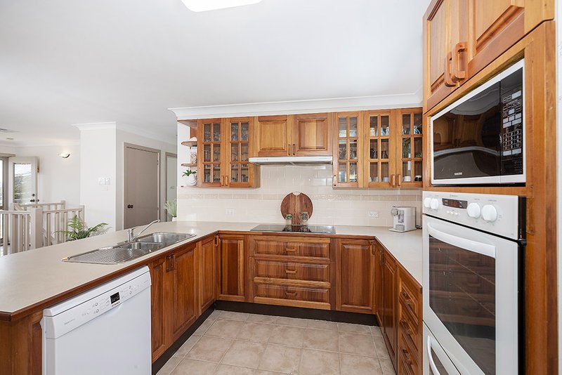 Photo - 14 Rees Street, Wangi Wangi NSW 2267 - Image 6