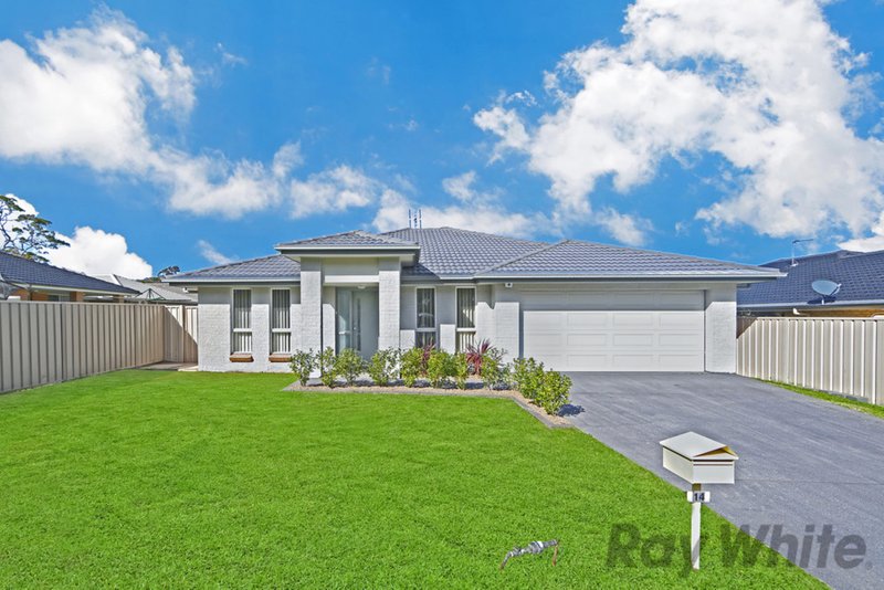 14 Regatta Way, Summerland Point NSW 2259