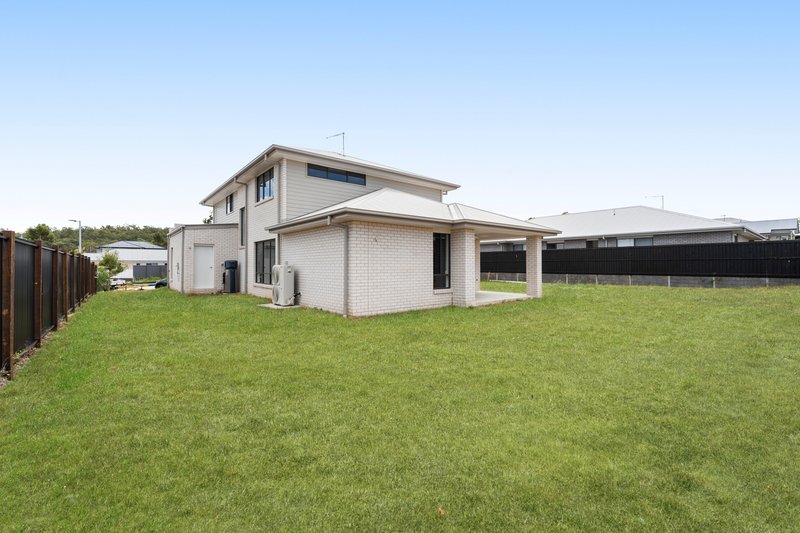 Photo - 14 Regents Crescent, Yarrabilba QLD 4207 - Image 9