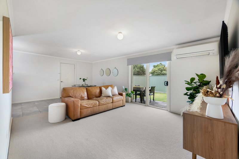 Photo - 1/4 Remlaw Road, Horsham VIC 3400 - Image 6