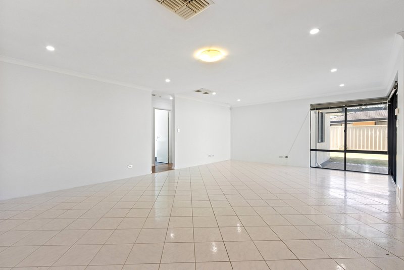 Photo - 14 Rendition Place, Redcliffe WA 6104 - Image 7