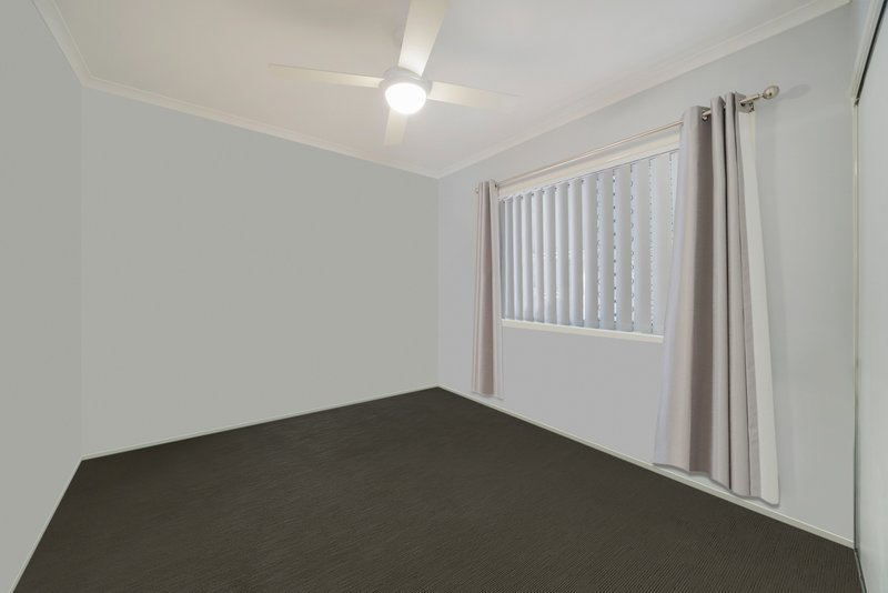 Photo - 1/4 Reserve Court, Murrumba Downs QLD 4503 - Image 4