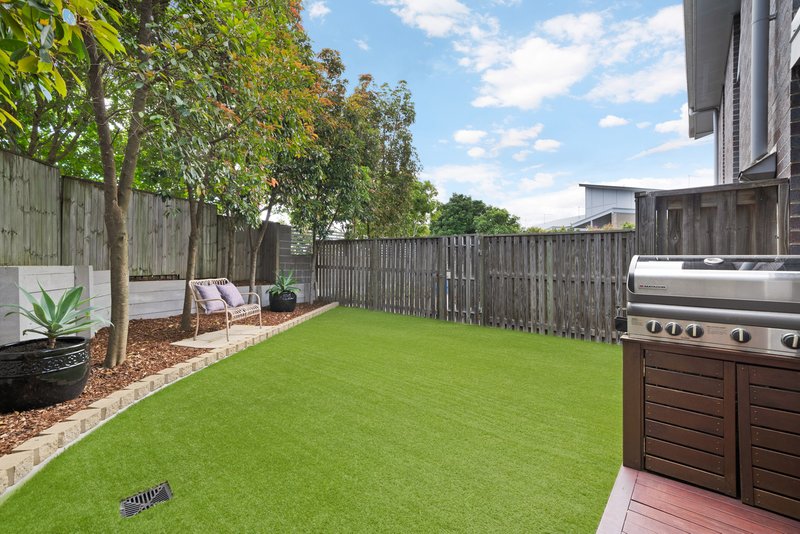 Photo - 1/4 Reserve Court, Murrumba Downs QLD 4503 - Image 13