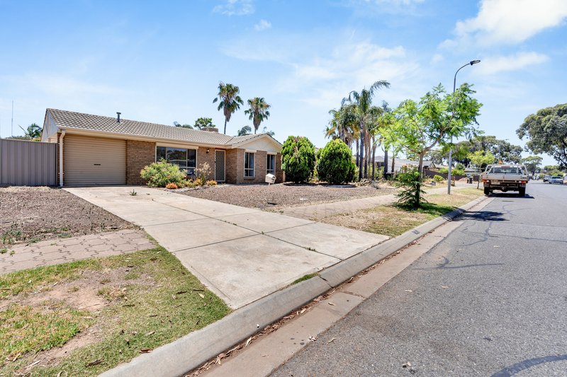 Photo - 14 Reynolds Drive, Paralowie SA 5108 - Image 3