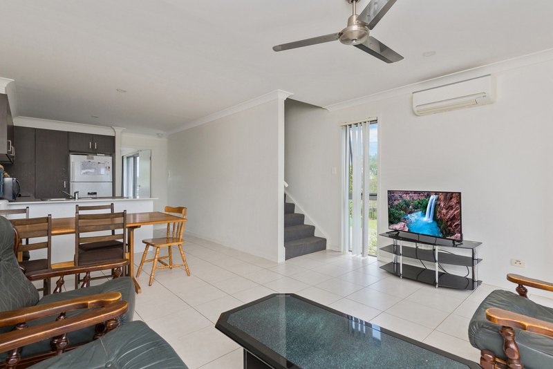 Photo - 1/4 Rhiana Street, Pimpama QLD 4209 - Image 2