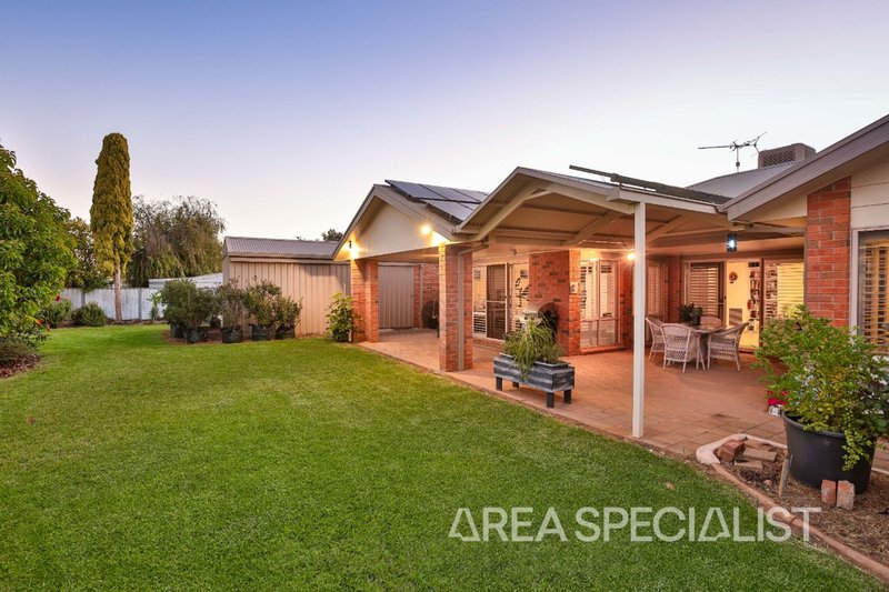 Photo - 14 Ribarits Court, Mildura VIC 3500 - Image 6