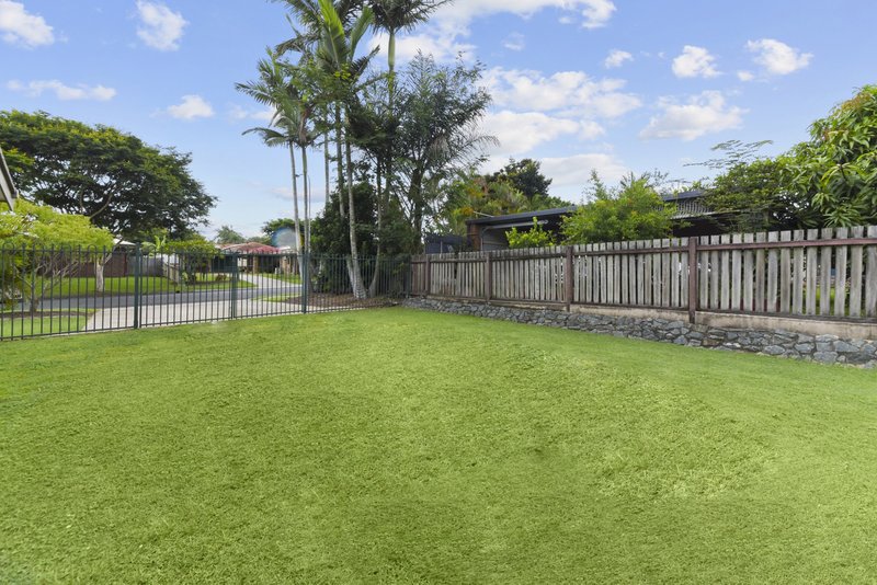 Photo - 14 Rinnicrew Street, Bracken Ridge QLD 4017 - Image 9