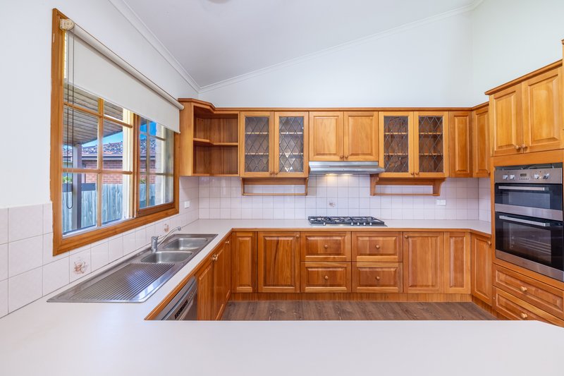Photo - 14 Ripley Street, Oakleigh South VIC 3167 - Image 7