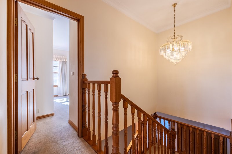 Photo - 14 Ripley Street, Oakleigh South VIC 3167 - Image 10