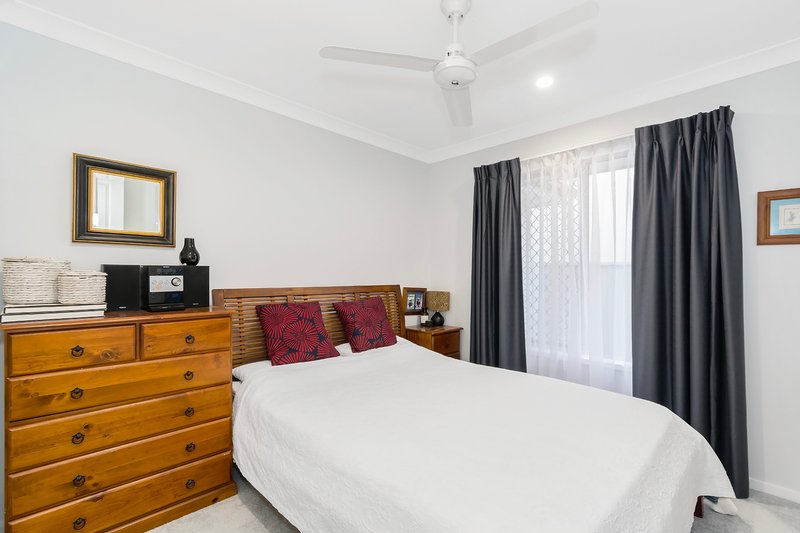 Photo - 14 Ritz Drive, Coomera QLD 4209 - Image 4