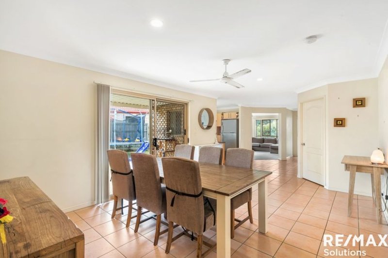 Photo - 14 Riverbend Crescent, Morayfield QLD 4506 - Image 5