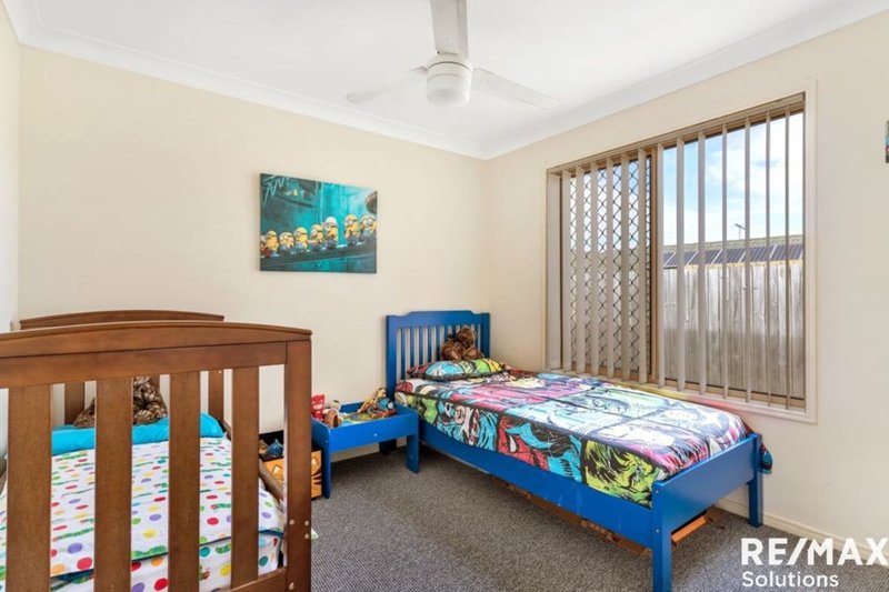 Photo - 14 Riverbend Crescent, Morayfield QLD 4506 - Image 9