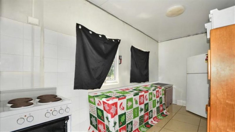 Photo - 14 Robert Eggins Street, South Kempsey NSW 2440 - Image 3