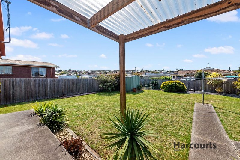 Photo - 14 Roberts Court, Devonport TAS 7310 - Image 10