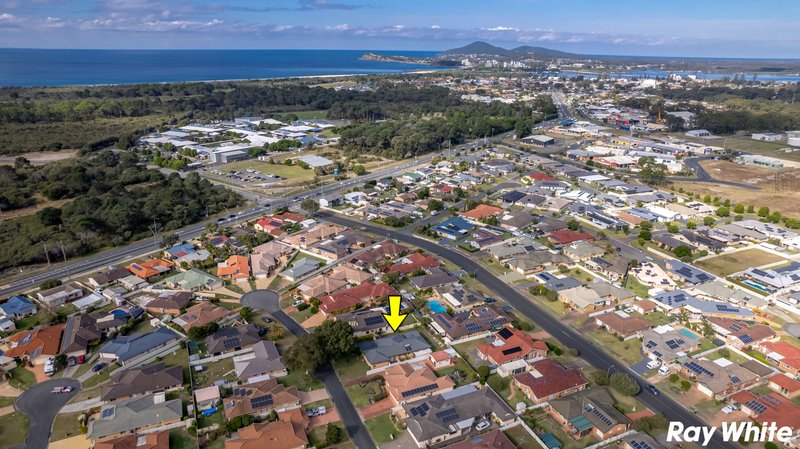 Photo - 14 Robur Court, Tuncurry NSW 2428 - Image 14