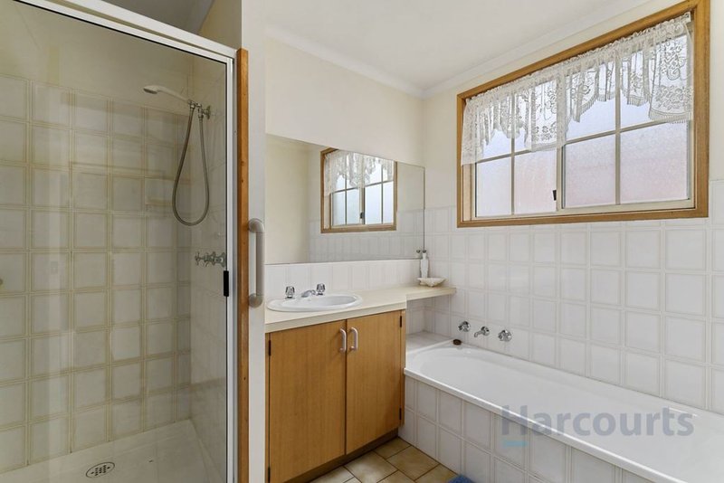 Photo - 1/4 Rocklands Court, Kingston TAS 7050 - Image 11