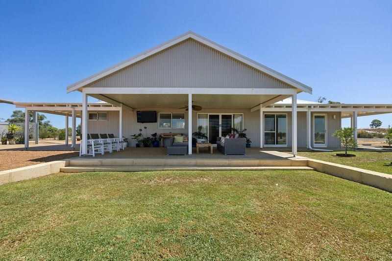 Photo - 14 Rockwood Ramble , Karakin WA 6044 - Image 17