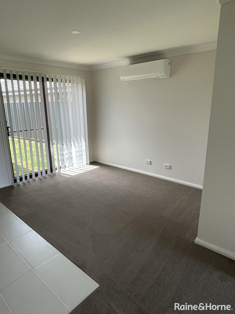 Photo - 1/4 Rodgers Road, Tamworth NSW 2340 - Image 5