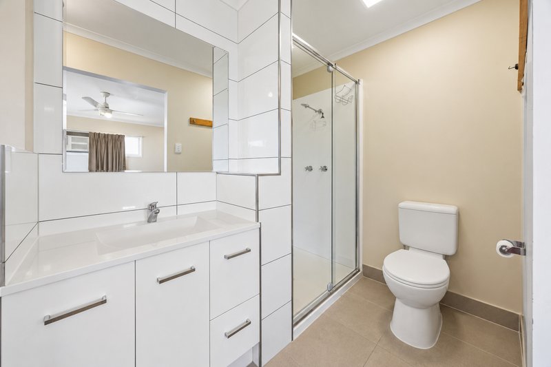 Photo - 14 Roe Street, West Gladstone QLD 4680 - Image 7