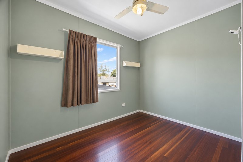 Photo - 14 Roe Street, West Gladstone QLD 4680 - Image 10