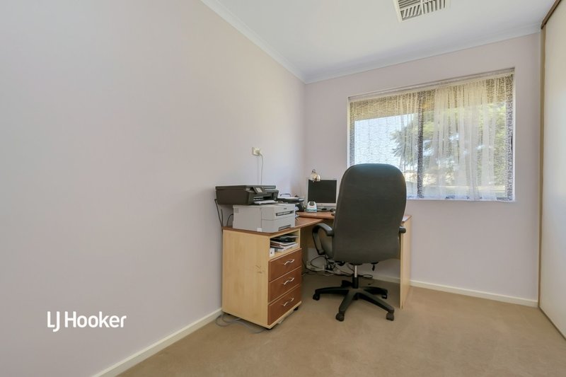 Photo - 14 Roger Pitt Street, Modbury Heights SA 5092 - Image 10