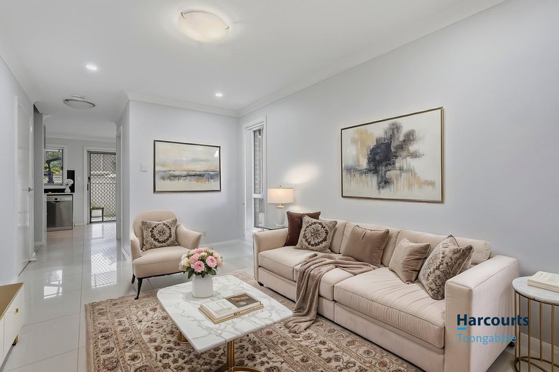 Photo - 1/4 Ross Street, Seven Hills NSW 2147 - Image 2