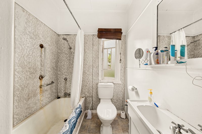 Photo - 14 Rouen Road, Bardon QLD 4065 - Image 8