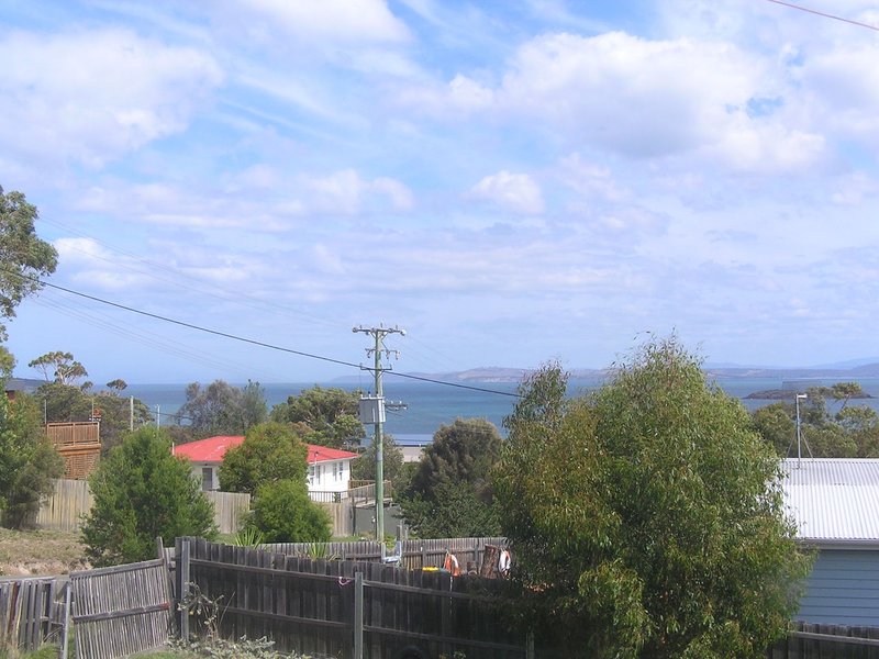 Photo - 14 Rowan Avenue, Primrose Sands TAS 7173 - Image 2