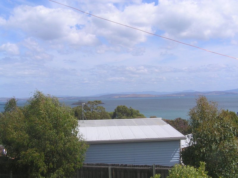 Photo - 14 Rowan Avenue, Primrose Sands TAS 7173 - Image 3