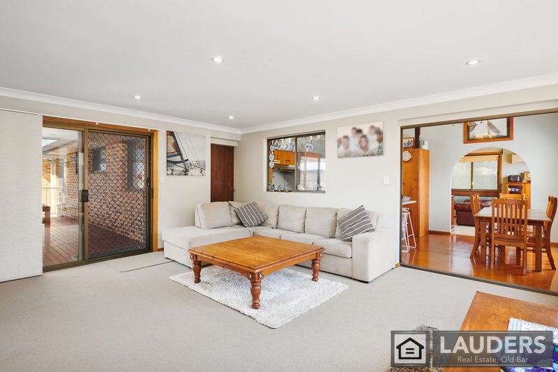 Photo - 14 Rushby Drive, Old Bar NSW 2430 - Image 6