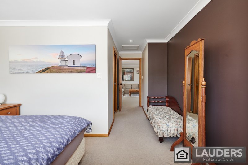 Photo - 14 Rushby Drive, Old Bar NSW 2430 - Image 12