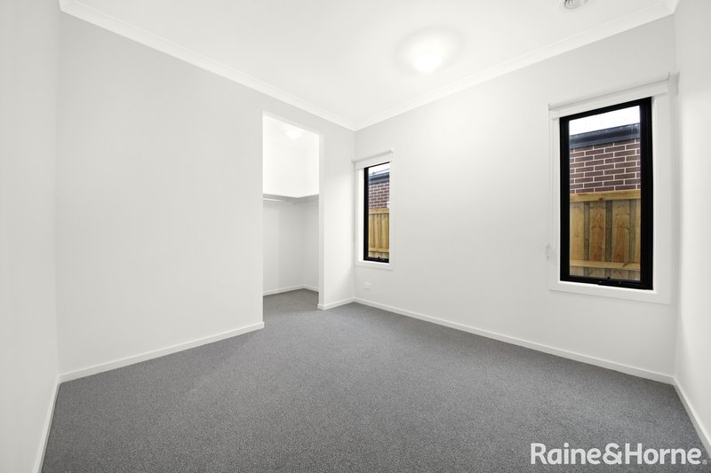 Photo - 14 Safrano Street, Tarneit VIC 3029 - Image 8