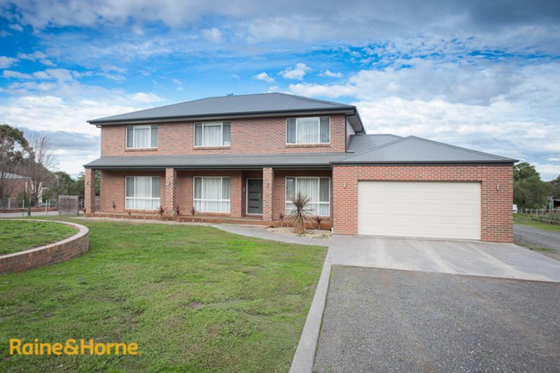 Photo - 14 Sambell Road, Sunbury VIC 3429 - Image 18