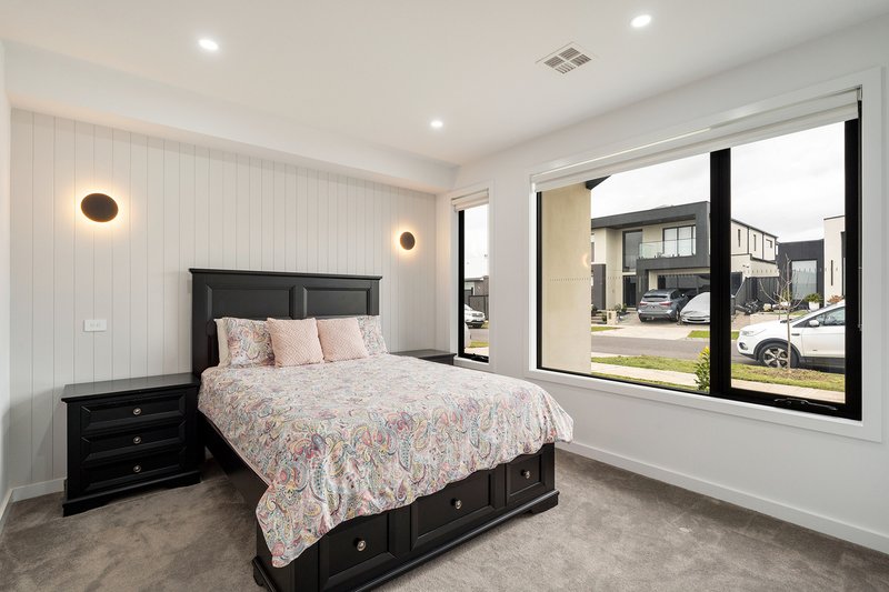 Photo - 14 Samolus Street, Mickleham VIC 3064 - Image 10