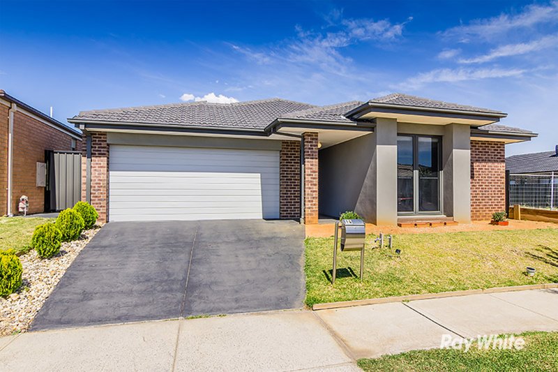 14 San Fratello Street, Clyde North VIC 3978