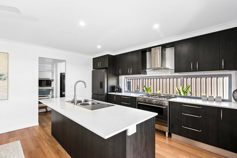 Photo - 14 Sandcastles Circuit, Burrum Heads QLD 4659 - Image 9