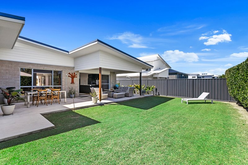 Photo - 14 Sandcastles Circuit, Burrum Heads QLD 4659 - Image 18