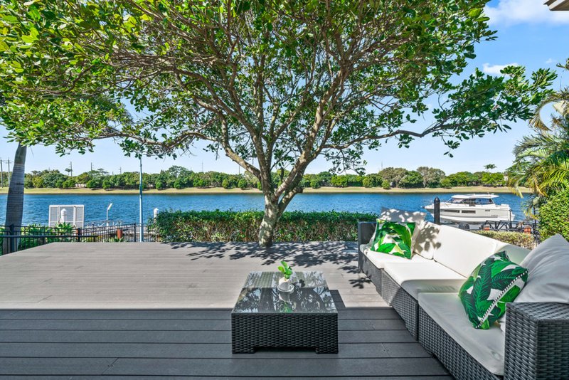 14 Sanibel Court, Kawana Island QLD 4575