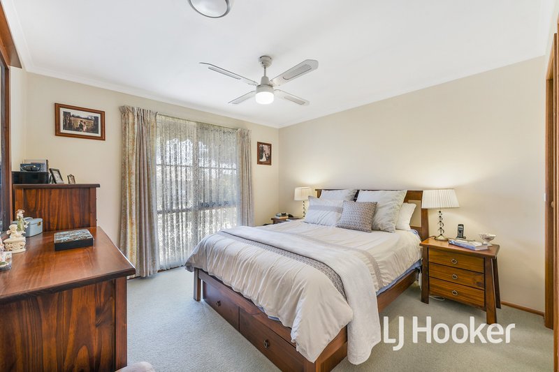 Photo - 14 Sapphire Drive, Hampton Park VIC 3976 - Image 9