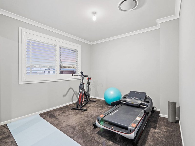 Photo - 14 Sarabah Way, Pimpama QLD 4209 - Image 16